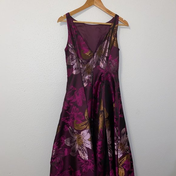 Gorgeous purple Adrianna Papell gown, US size 4 - Picture 2 of 3
